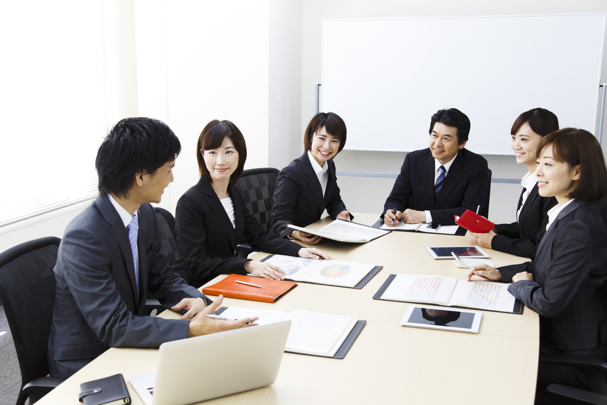 社会人の基本！マナーとして欠かせない席次とは？